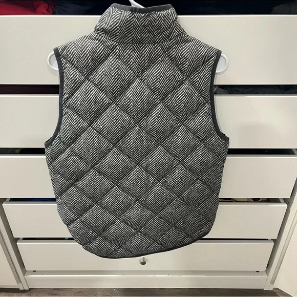 J. Crew herringbone vest 🌬️ - Picture 6 of 6